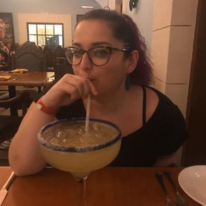 Meet your Posher, Alicia